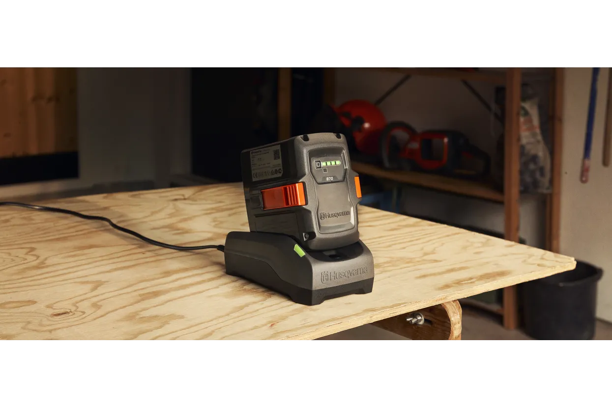 Husqvarna 40-B70 2.0 Ah Battery - Image 2